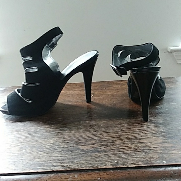 Shoes - Picture 2 of 2